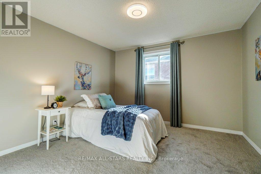 75 Hawley Crescent, Whitby, Ontario  L1N 6X6 - Photo 34 - E13240186