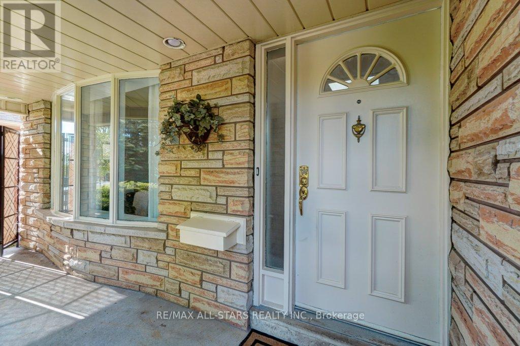 75 Hawley Crescent, Whitby, Ontario  L1N 6X6 - Photo 40 - E13240186