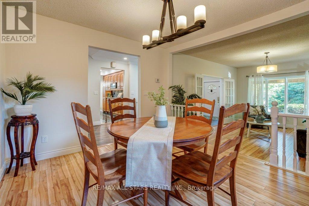 75 Hawley Crescent, Whitby, Ontario  L1N 6X6 - Photo 6 - E13240186