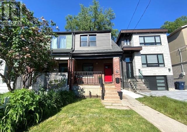 35 AUGUST AVENUE, Toronto, Ontario