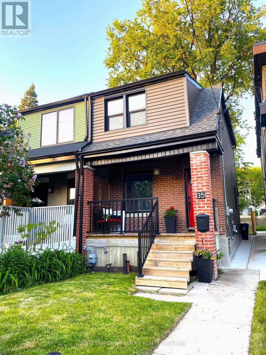 35 August Avenue, Toronto, Ontario  M1L 3M8 - Photo 4 - E13240200