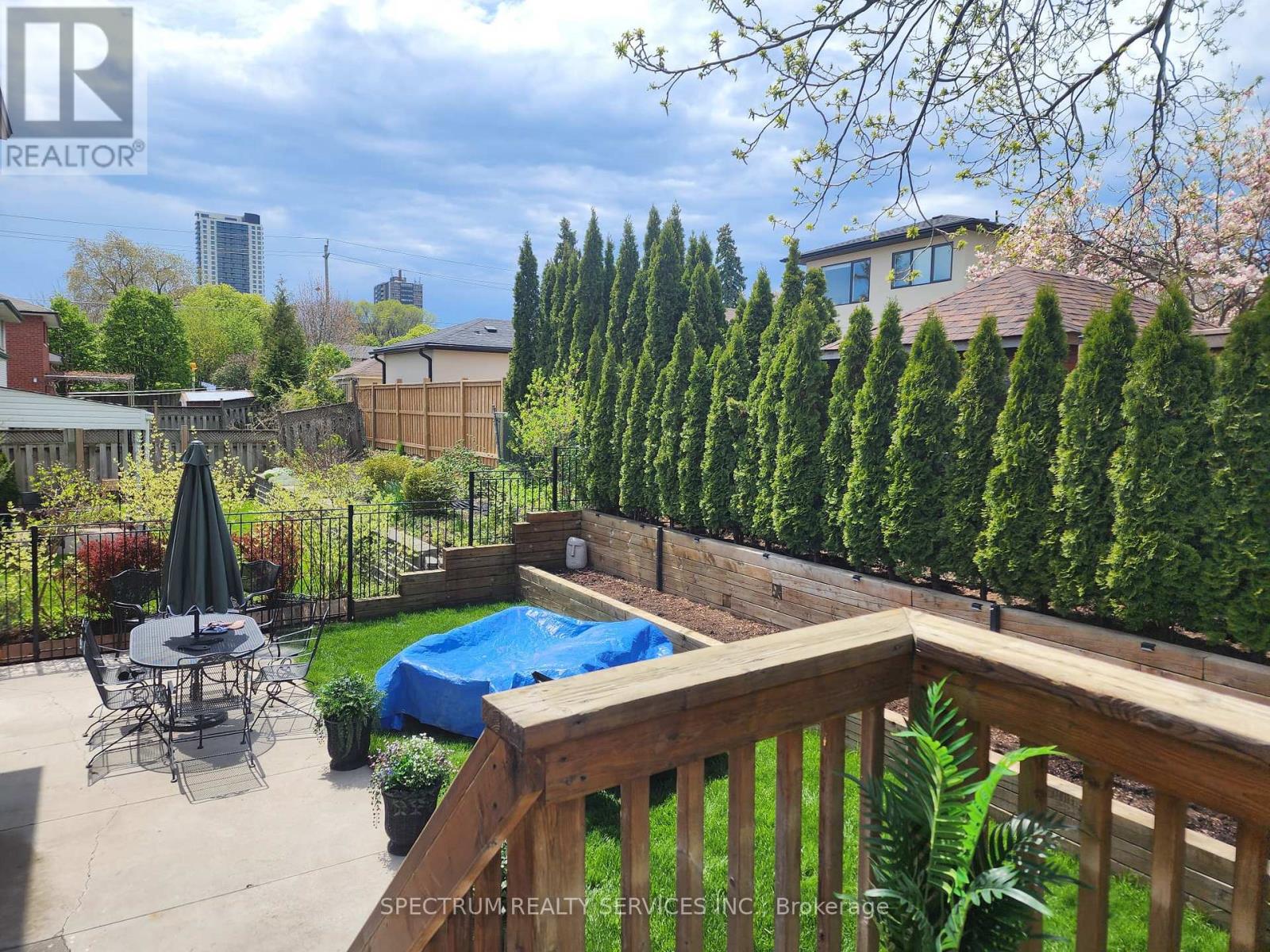 8 Munford Crescent, Toronto, Ontario  M4B 1C1 - Photo 20 - E13240208