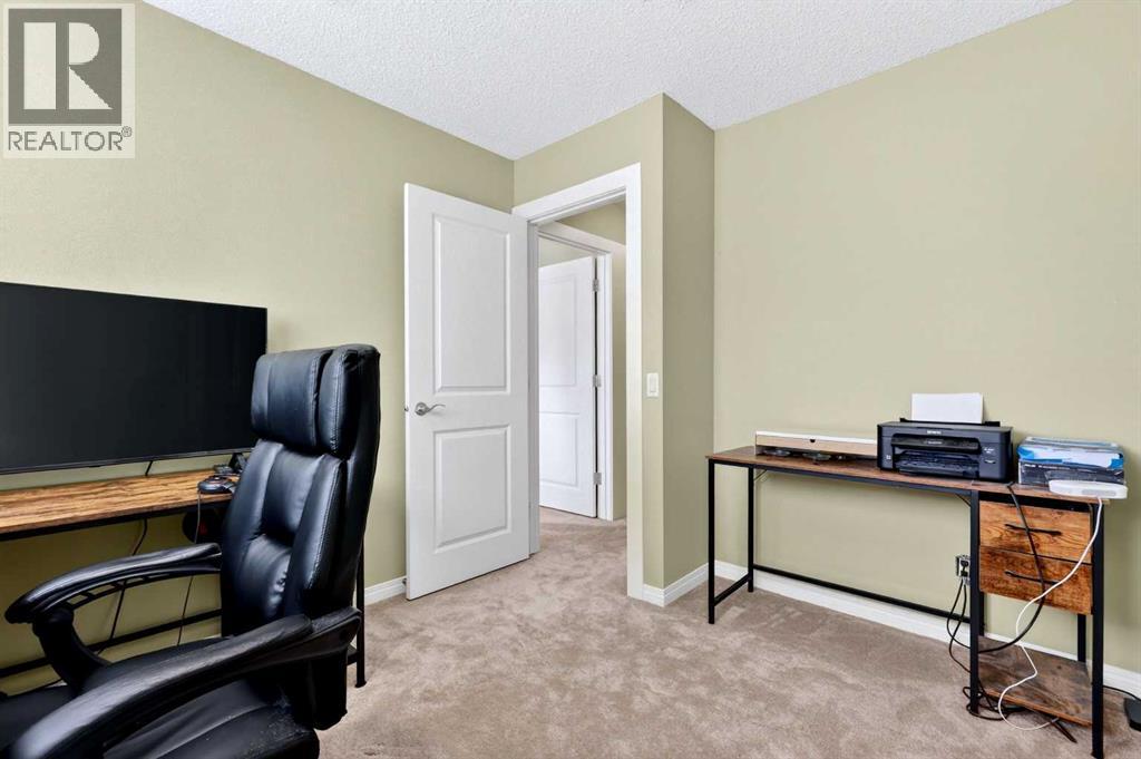 10540 Oakfield Drive Sw, Calgary, Alberta  T2W 2A9 - Photo 21 - A2315874