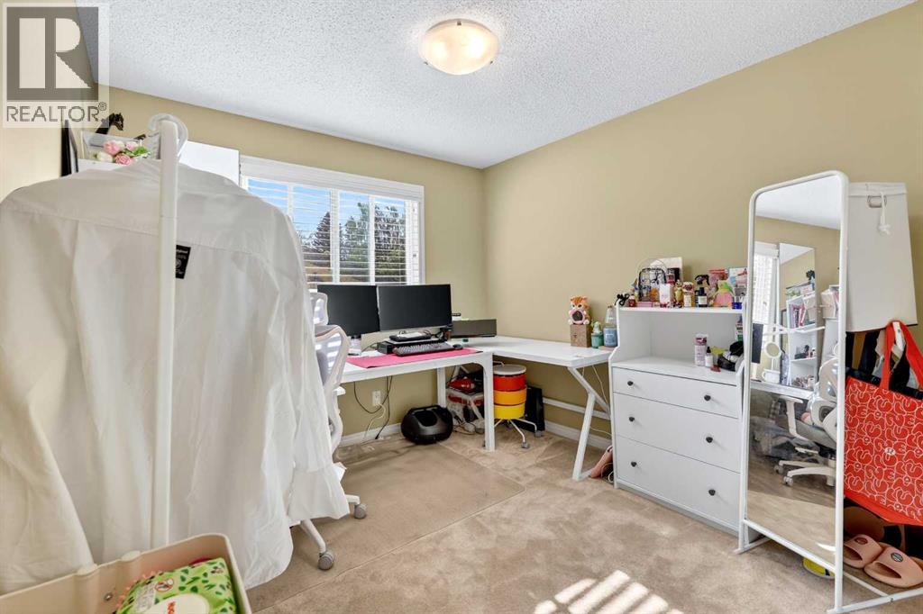 10540 Oakfield Drive Sw, Calgary, Alberta  T2W 2A9 - Photo 22 - A2315874