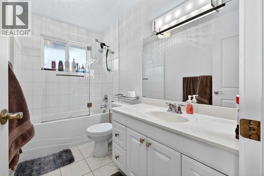 10540 Oakfield Drive Sw, Calgary, Alberta  T2W 2A9 - Photo 24 - A2315874