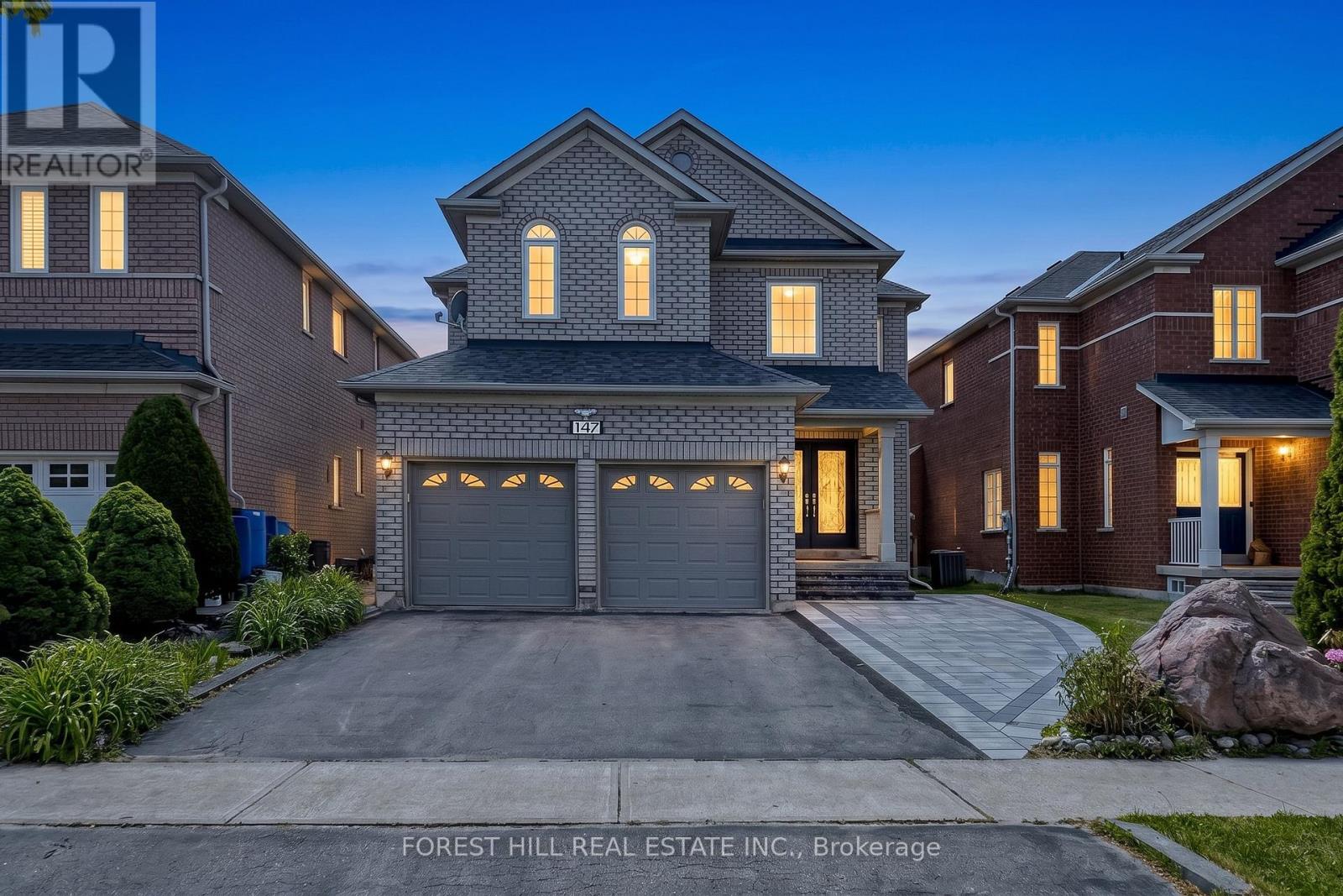 147 Silver Linden Drive, Richmond Hill, Ontario  L4B 4H6 - Photo 2 - N13239968