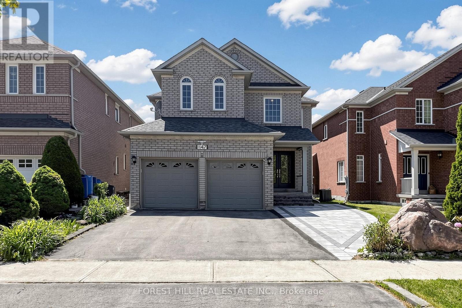 147 Silver Linden Drive, Richmond Hill, Ontario  L4B 4H6 - Photo 5 - N13239968