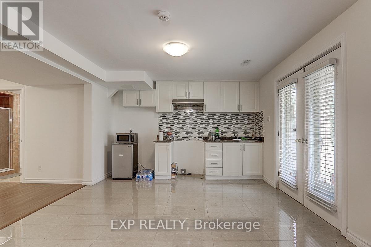 2768 Davis Drive, East Gwillimbury, Ontario  L3Y 4W1 - Photo 21 - N13240030