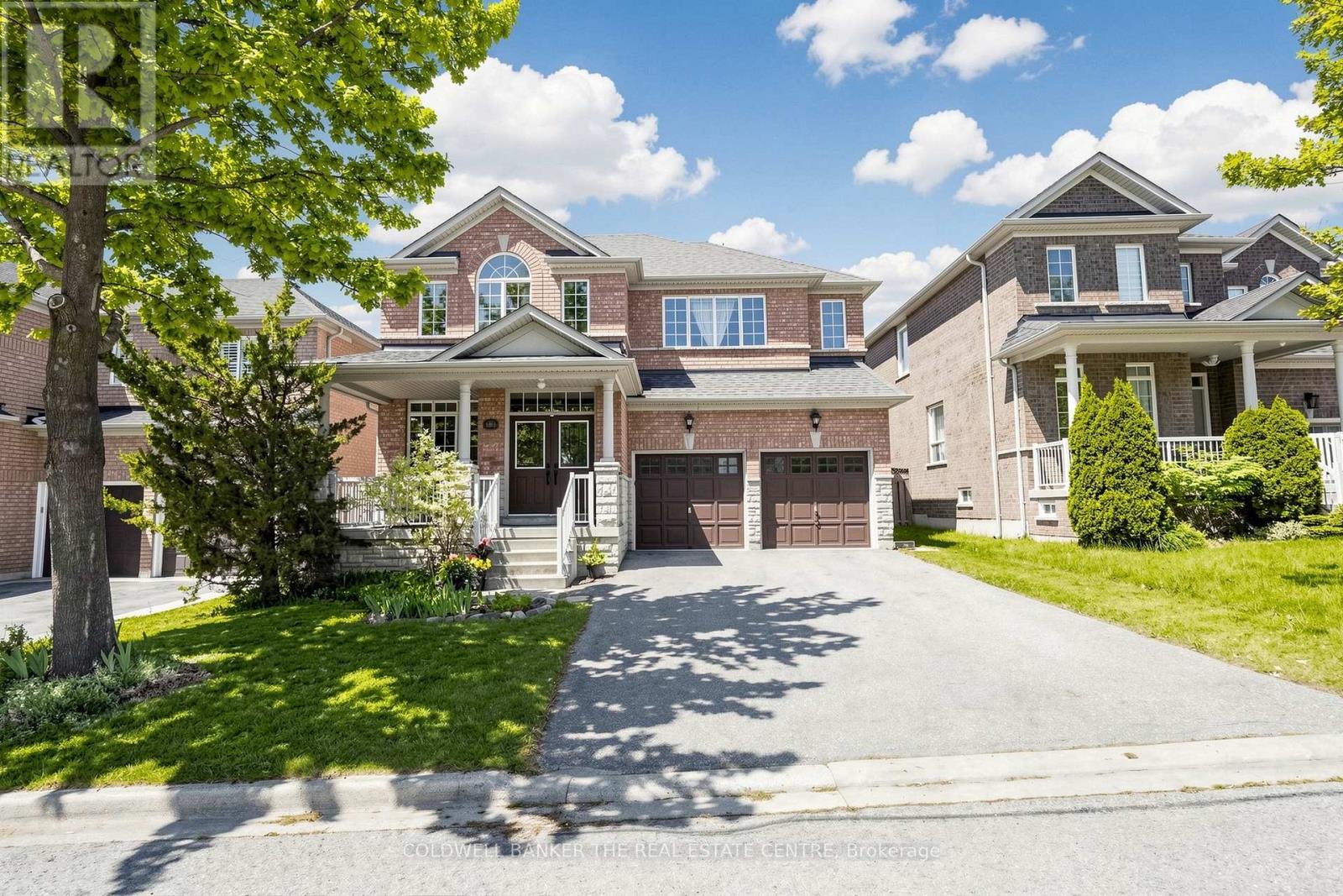 352 COACHWHIP TRAIL, Newmarket, Ontario