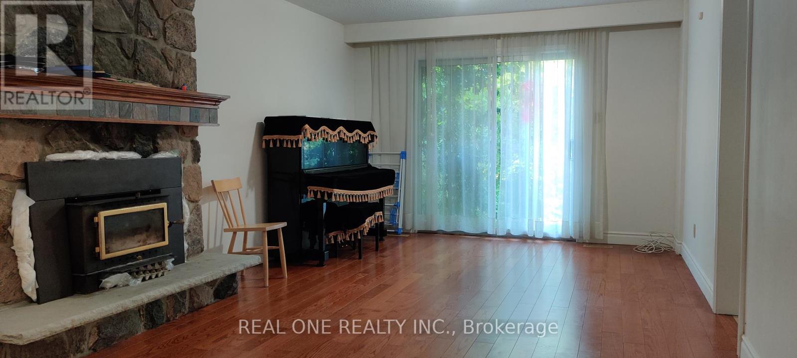 72 Liebeck Crescent, Markham, Ontario  L3R 1Y5 - Photo 2 - N13240150