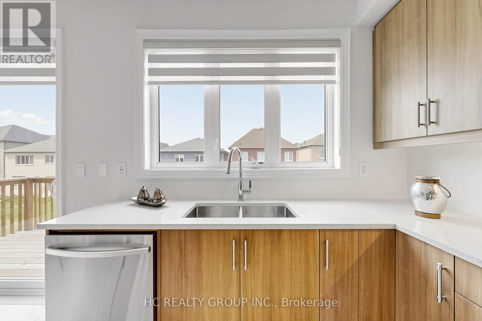 79 Silk Twist Drive, East Gwillimbury, Ontario  L9N 0W4 - Photo 14 - N13240240
