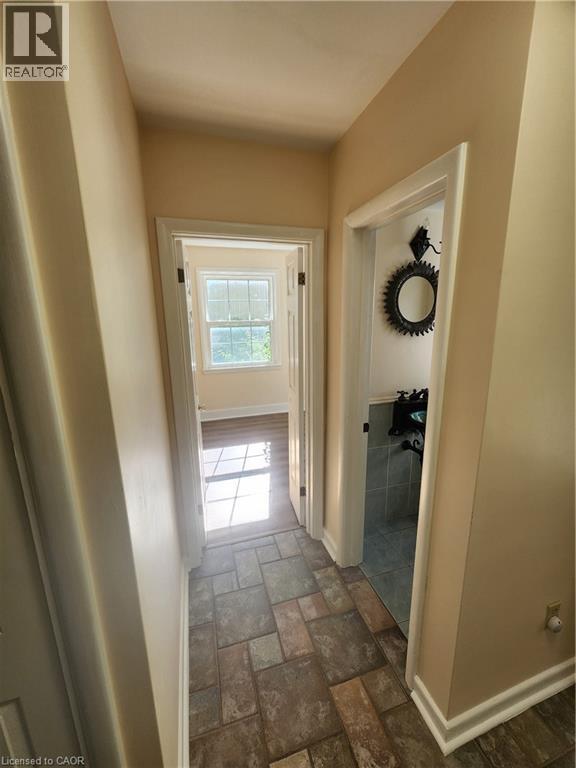 15 St. Anns Court, Ancaster, Ontario  L9G 2C9 - Photo 3 - 40824859