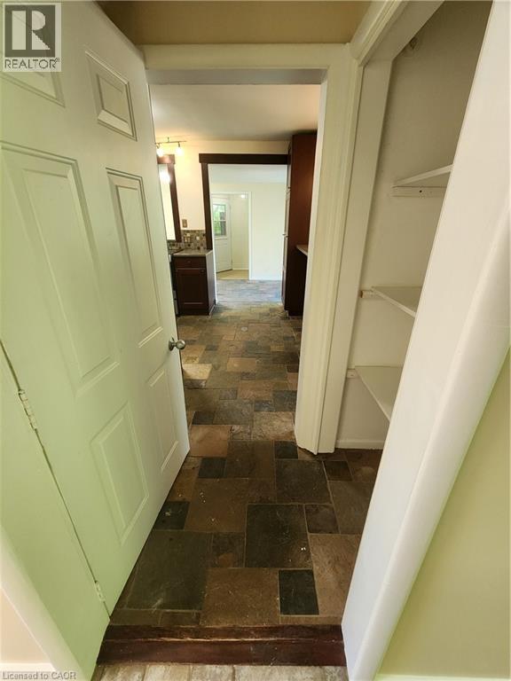 15 St. Anns Court, Ancaster, Ontario  L9G 2C9 - Photo 7 - 40824859