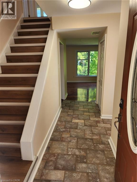 15 St. Anns Court, Ancaster, Ontario  L9G 2C9 - Photo 2 - 40824859