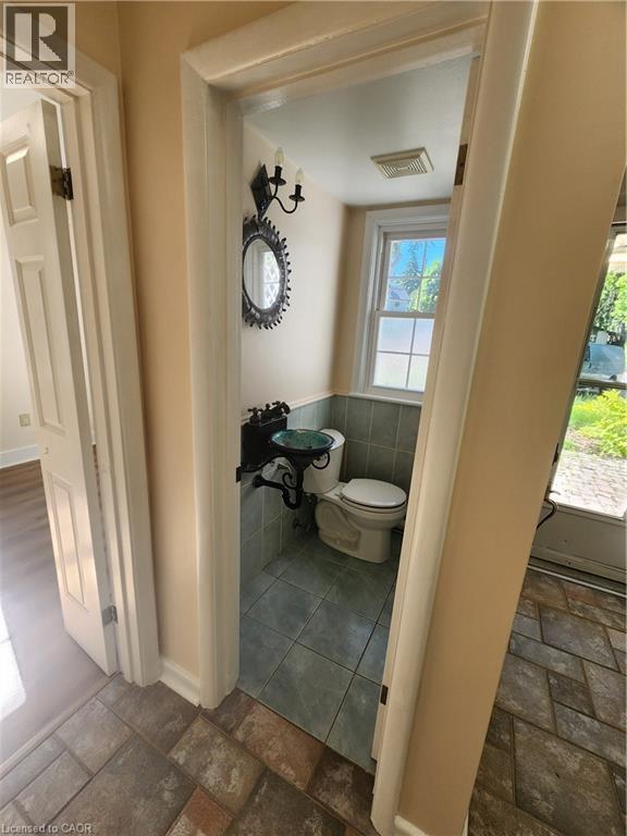 15 St. Anns Court, Ancaster, Ontario  L9G 2C9 - Photo 4 - 40824859