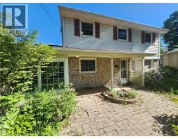 15 ST. ANNS Court, Ancaster, Ontario