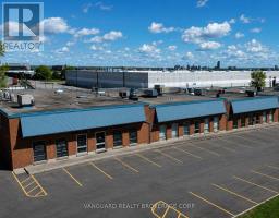 102 MARTIN ROSS AVENUE, Toronto, Ontario