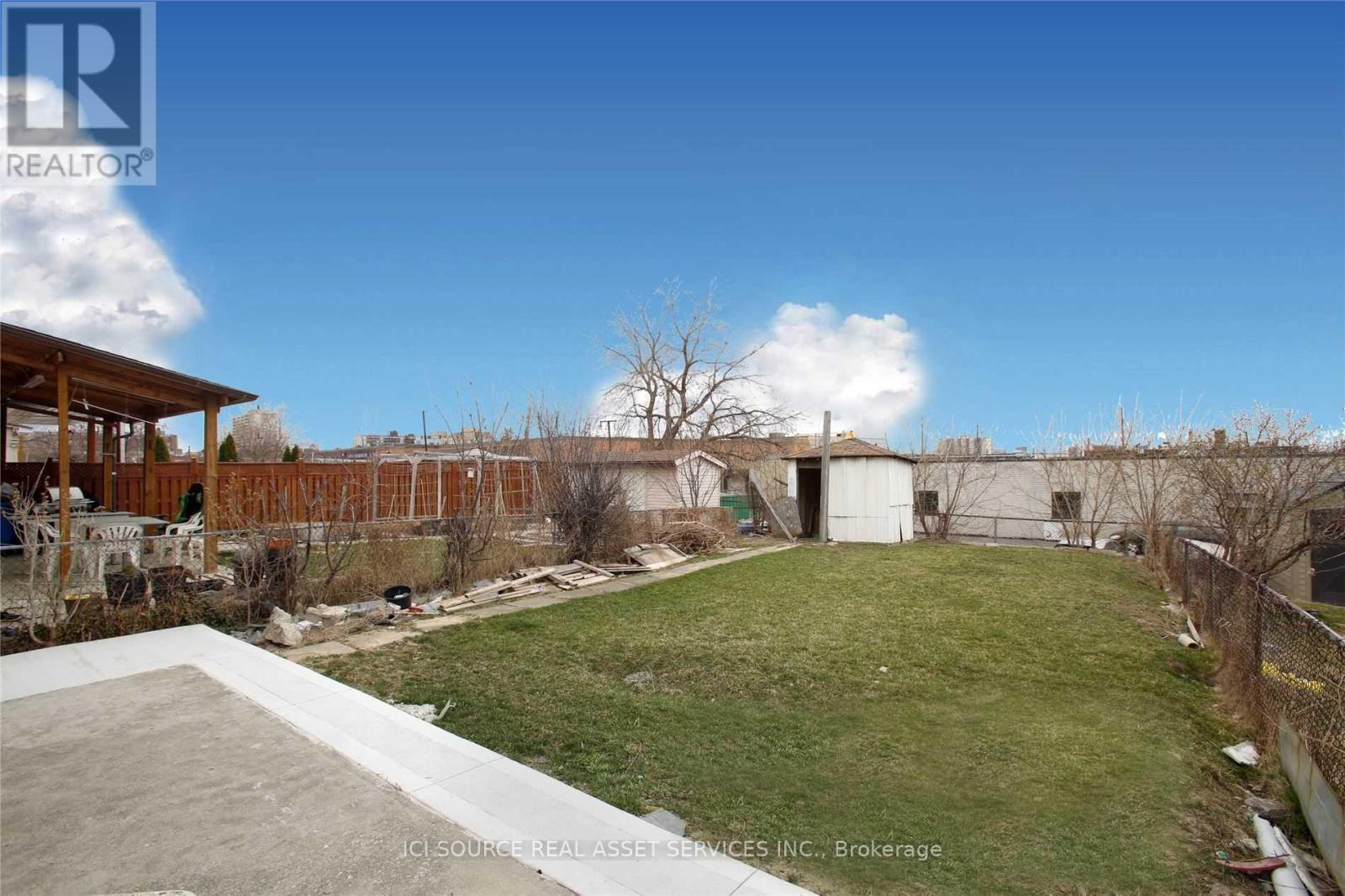 117 Firgrove Crescent, Toronto, Ontario  M3N 1K5 - Photo 3 - W13239816