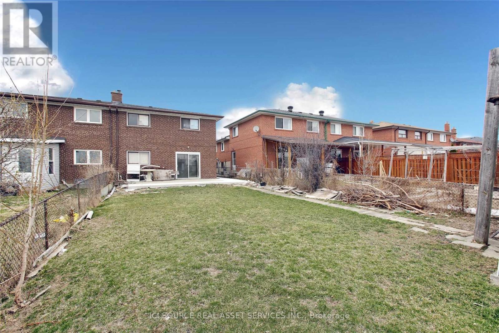 117 Firgrove Crescent, Toronto, Ontario  M3N 1K5 - Photo 4 - W13239816
