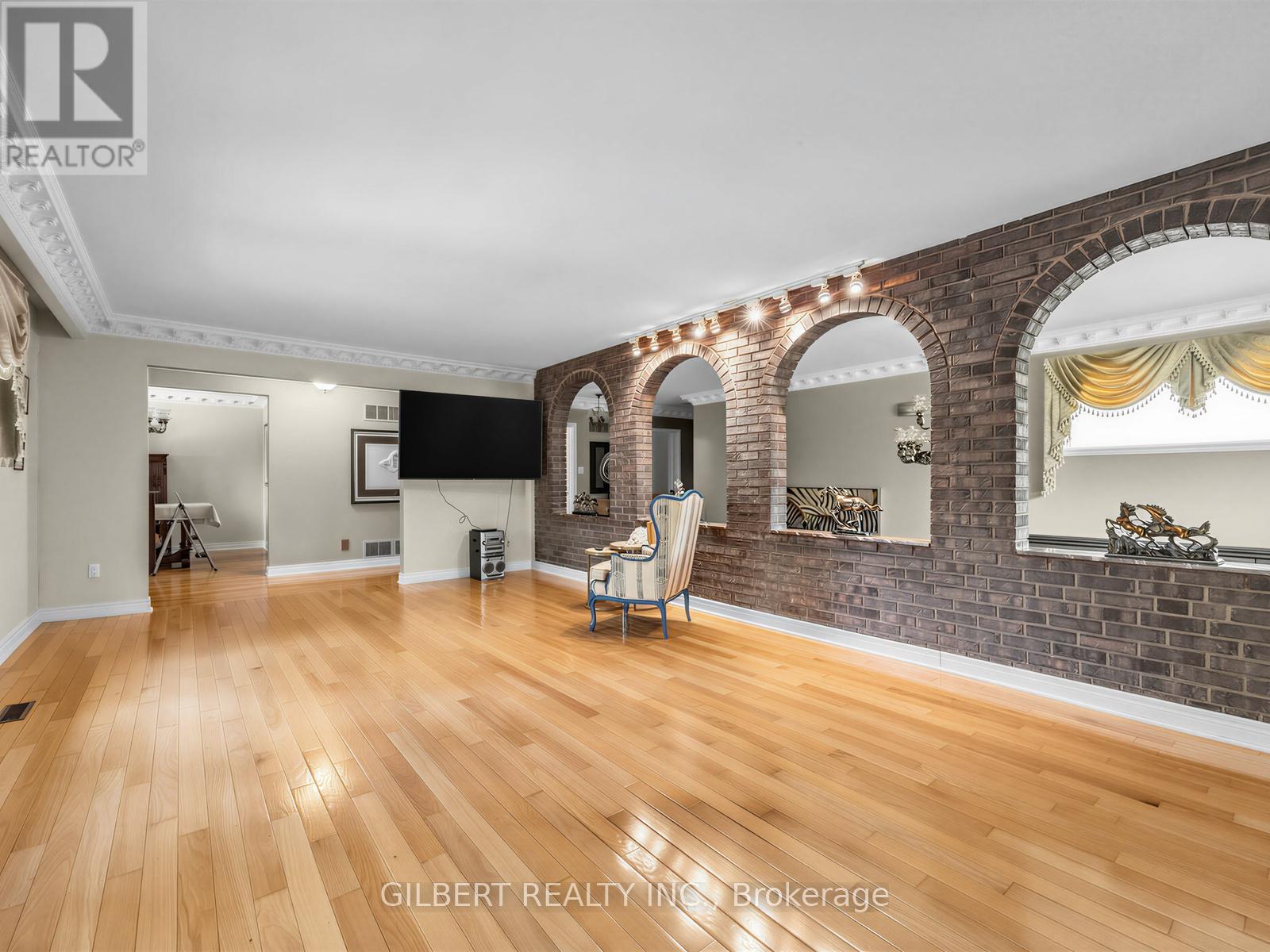 75 Westona Street, Toronto, Ontario  M9P 2Y2 - Photo 6 - W13239978