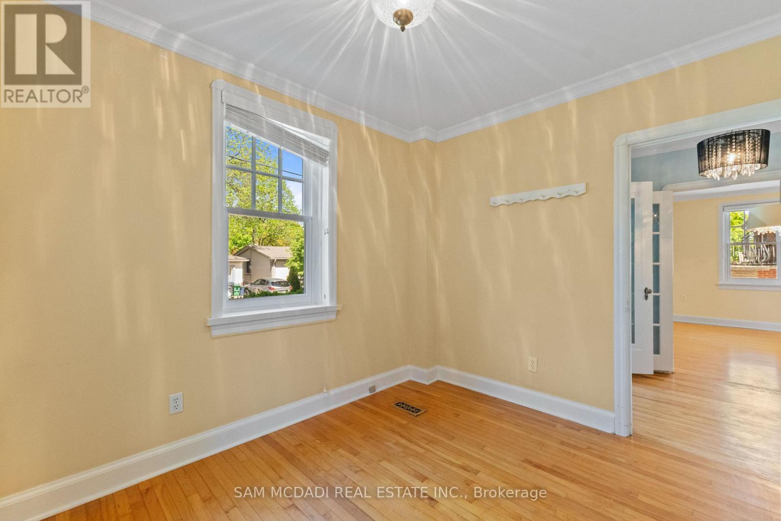 61 Chapel Street, Brampton, Ontario  L6W 2H5 - Photo 9 - W13240034