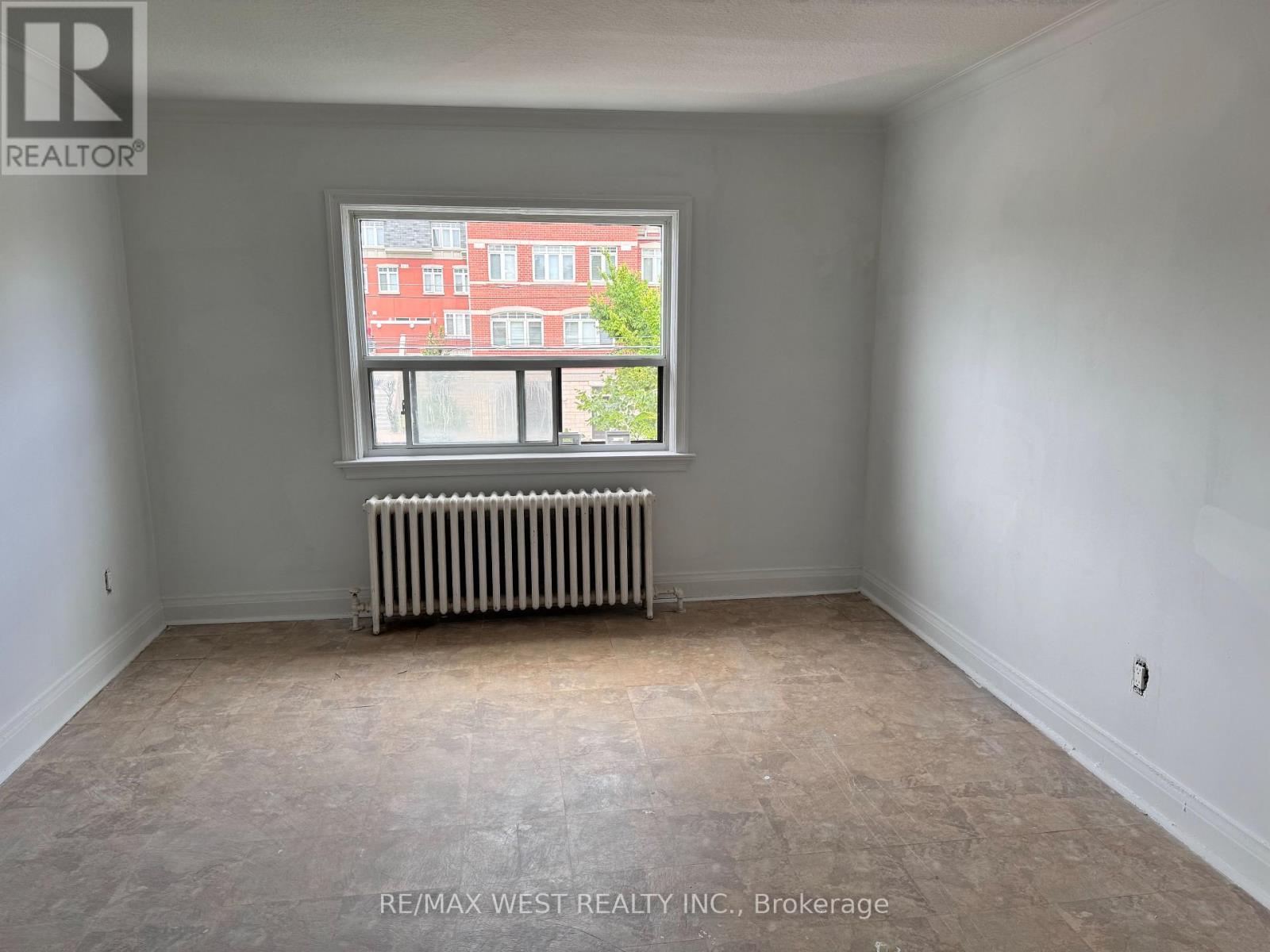 1 - 3393 Lakeshore Boulevard W, Toronto, Ontario  M8W 1N2 - Photo 4 - W13240066