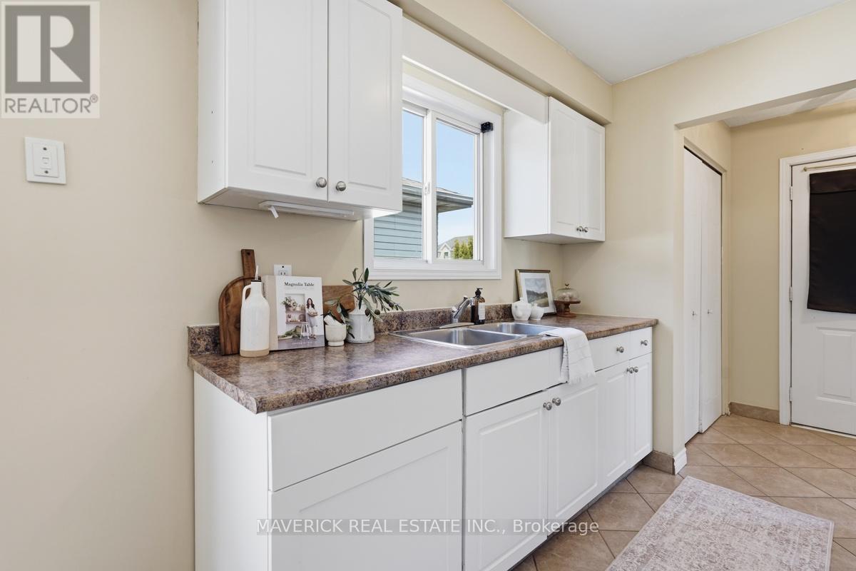 315 Simpson Crescent, London East, Ontario  N5V 5E1 - Photo 12 - X13240422