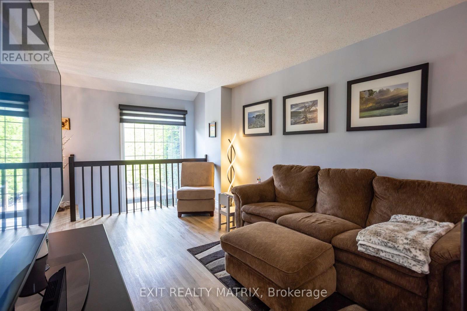 1523 Briarfield Crescent, Ottawa, Ontario  K4A 1Z9 - Photo 5 - X13240320