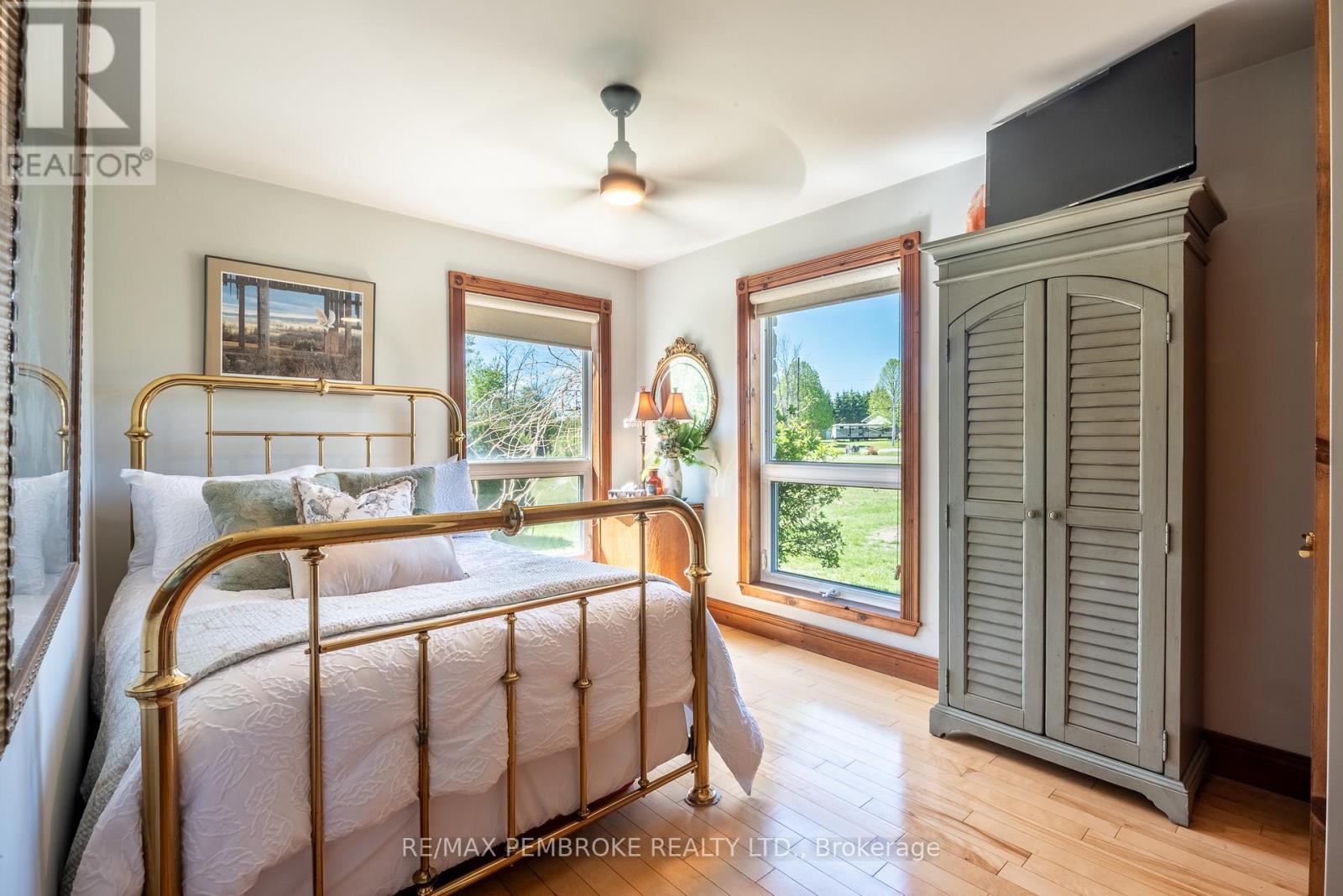 11 Fairway Drive, Petawawa, Ontario  K8A 8N2 - Photo 43 - X13240266
