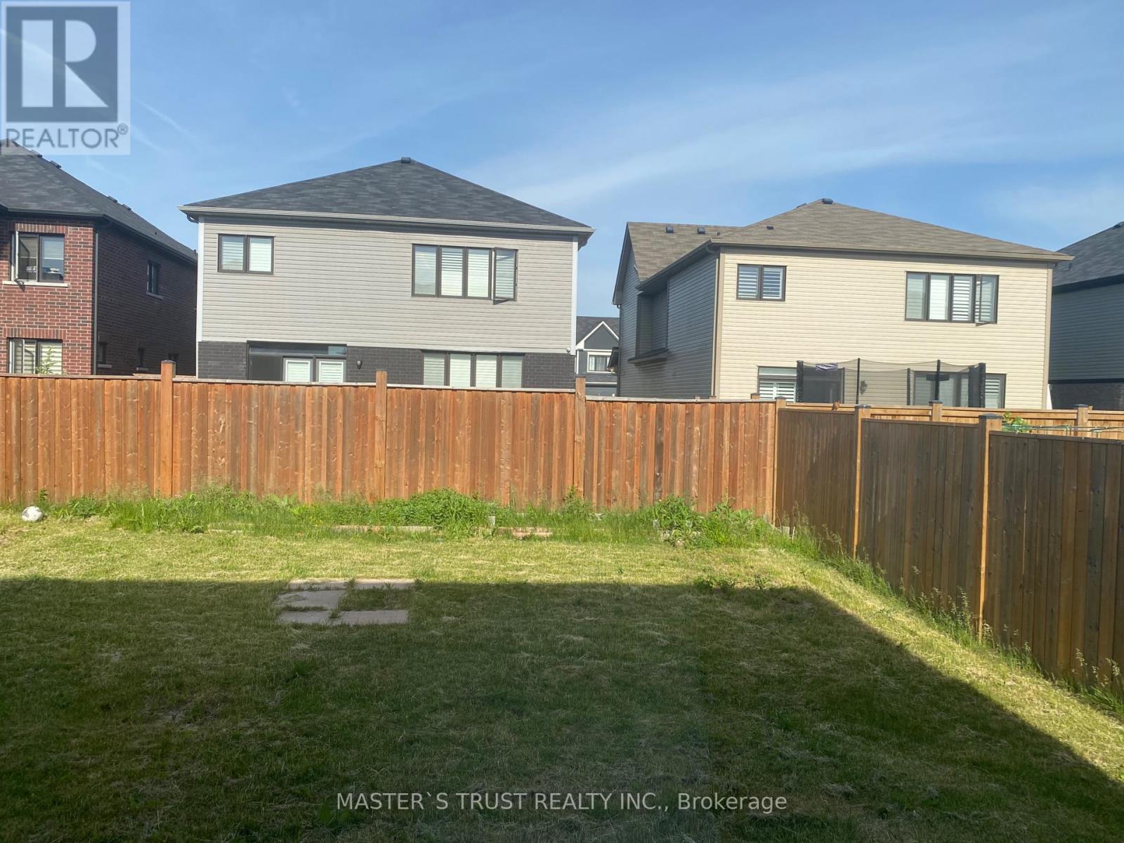 11 Victory Drive, Thorold, Ontario  L2V 0K1 - Photo 4 - X13239874