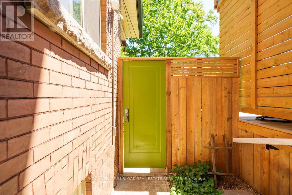 35 Burris Street, Hamilton, Ontario  L8M 2J1 - Photo 46 - X13240006