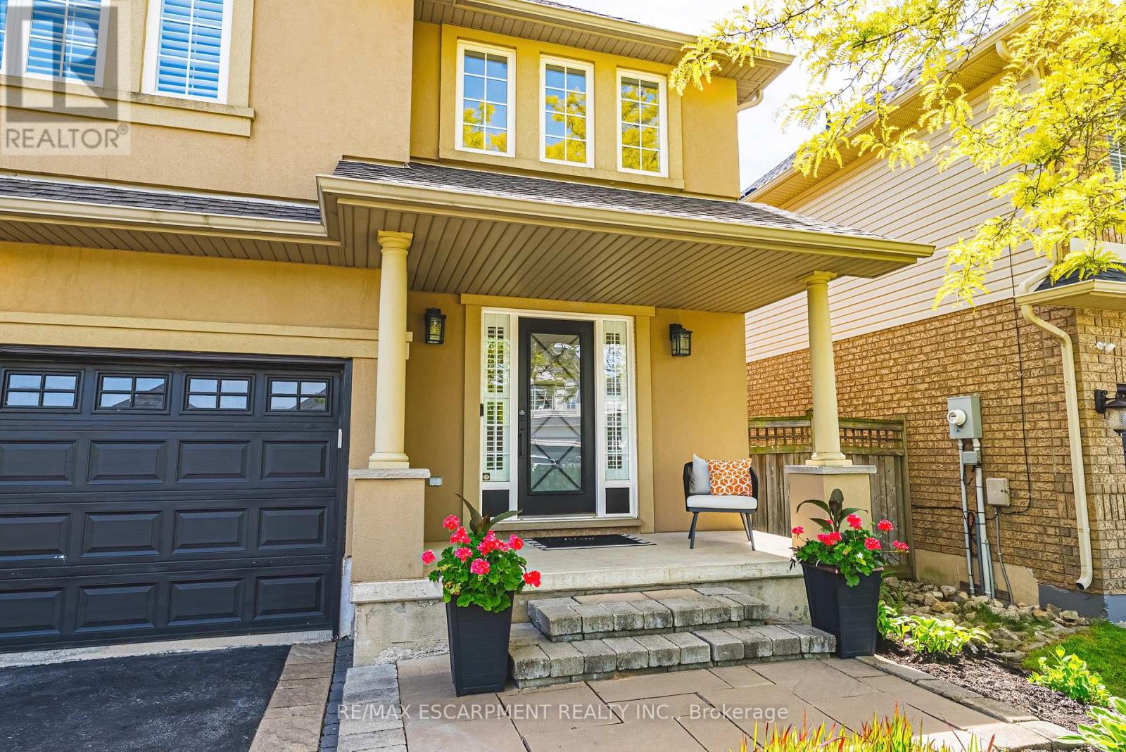 7 Camp Drive, Hamilton, Ontario  L9K 0A7 - Photo 2 - X13240060