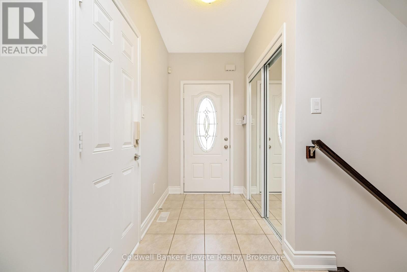 963 Mctrach Crescent, Milton (Ha Harrison), Ontario  L9T 7B9 - Photo 6 - W13240236