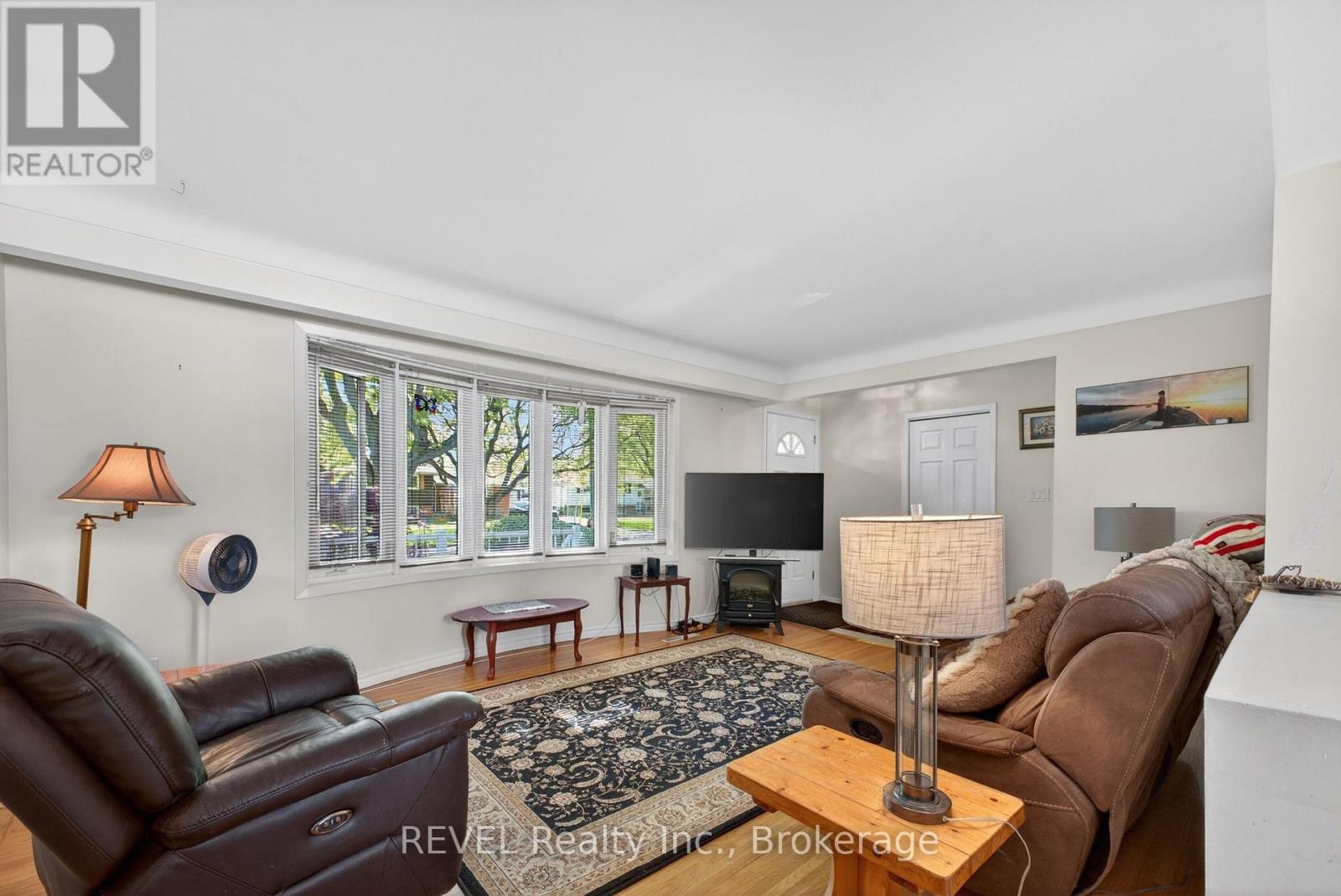 9 Rexleigh Crescent, St. Catharines, Ontario  L2N 3X7 - Photo 8 - X13240386