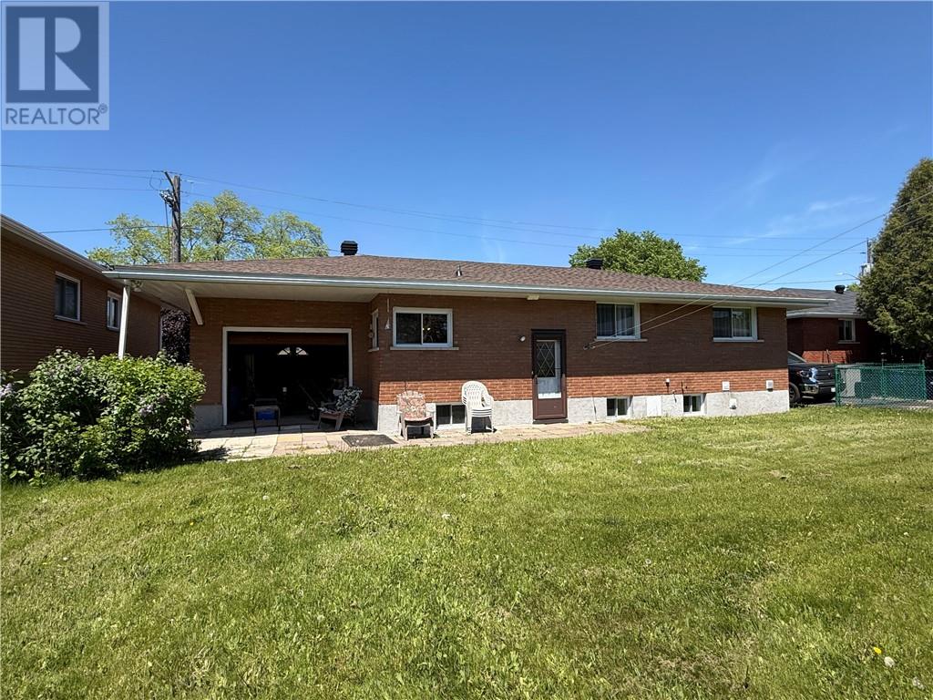 1493 Gemmell Street, Greater Sudbury, Ontario  P3A 1H2 - Photo 16 - 2128300