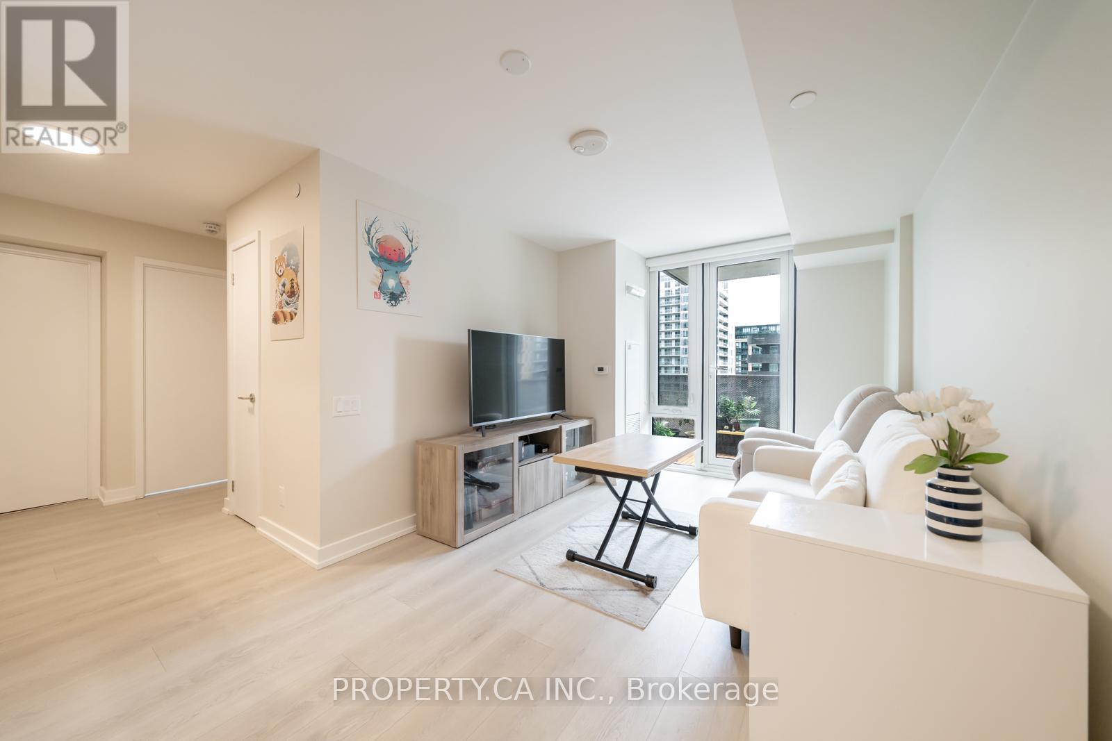 606 - 38 MONTE KWINTER COURT, Toronto, Ontario