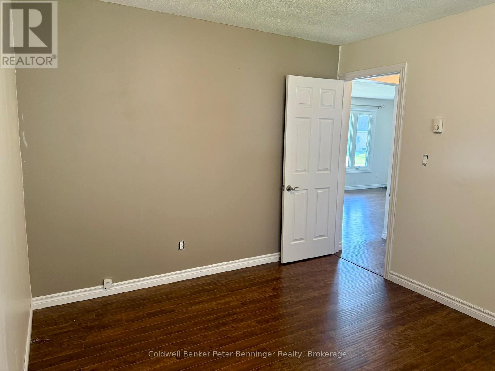 4 Huron Street, Brockton, Ontario  N0G 2V0 - Photo 9 - X13240400