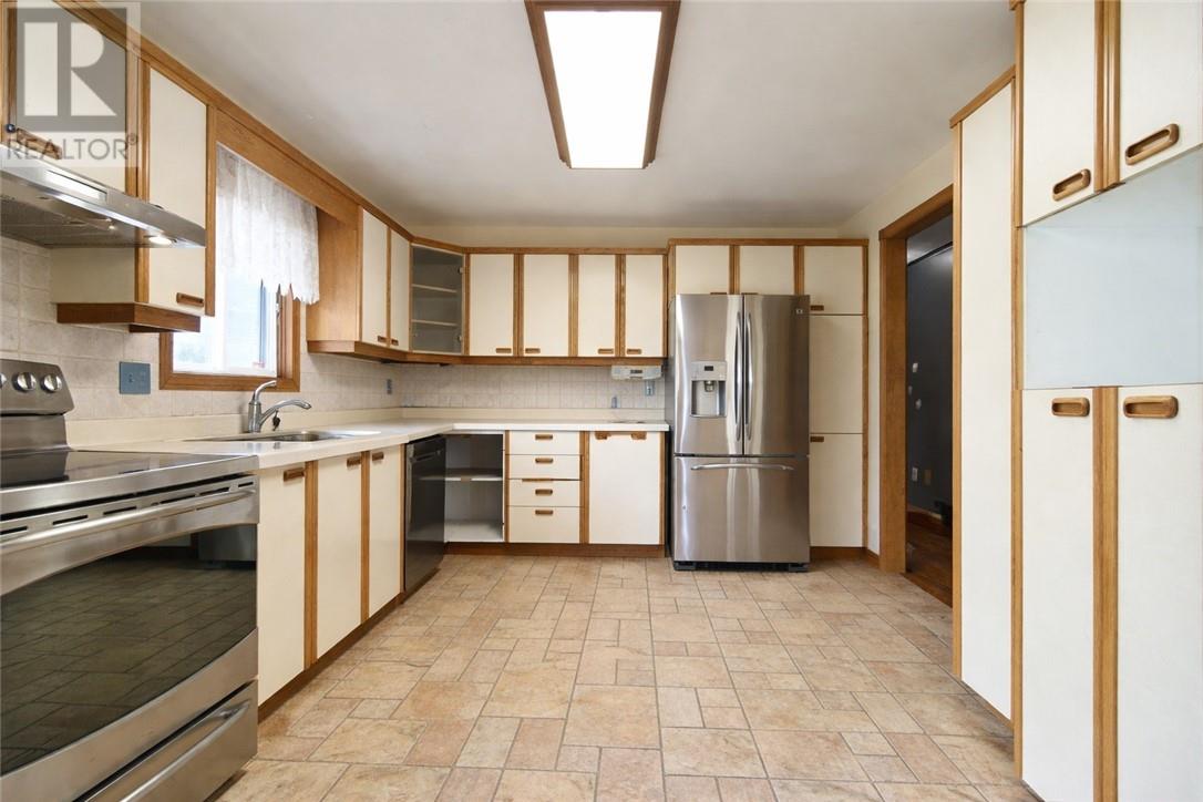 2072 Highgate Road, Sudbury, Ontario  P3B 4G5 - Photo 8 - 2128315