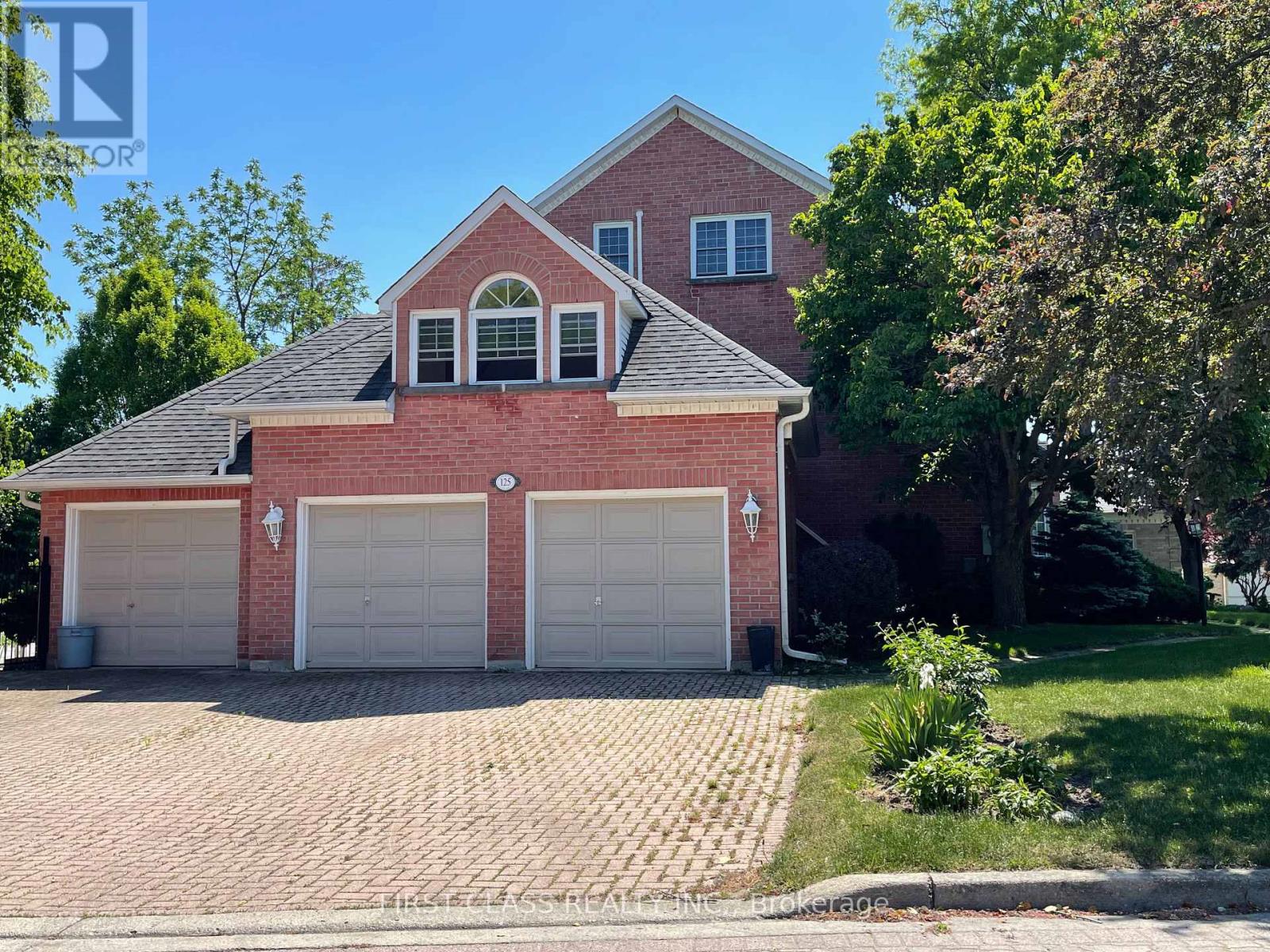 125 Longwater Chase, Markham, Ontario  L3R 4A9 - Photo 5 - N13225998