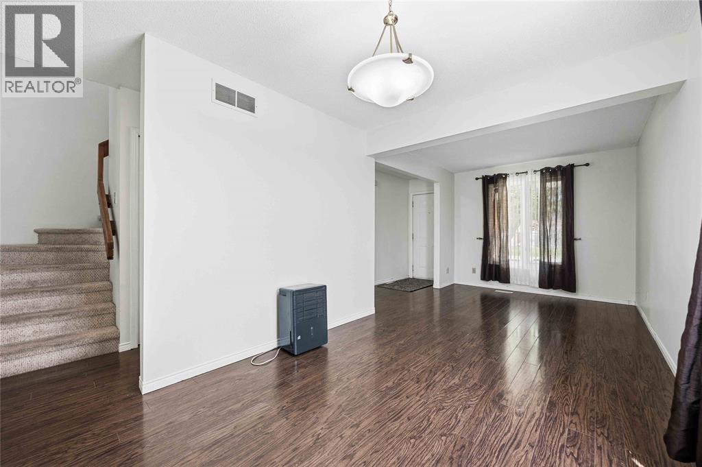 77 Finch Drive, Sarnia photo 10