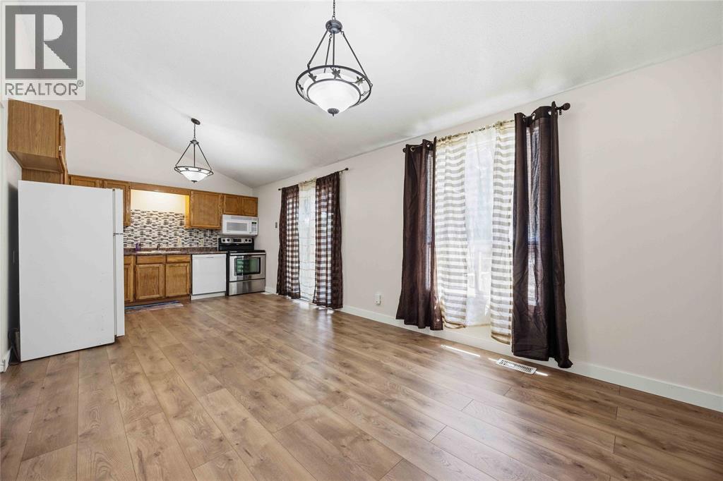 77 Finch Drive, Sarnia photo 16