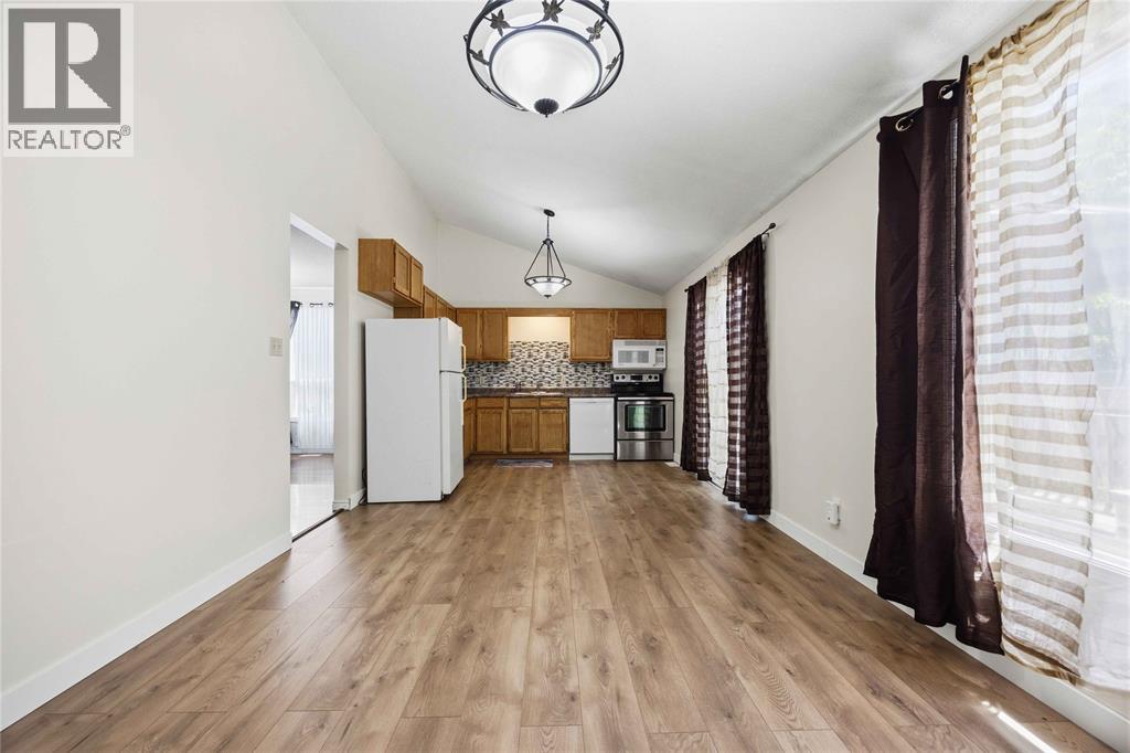 77 Finch Drive, Sarnia photo 18