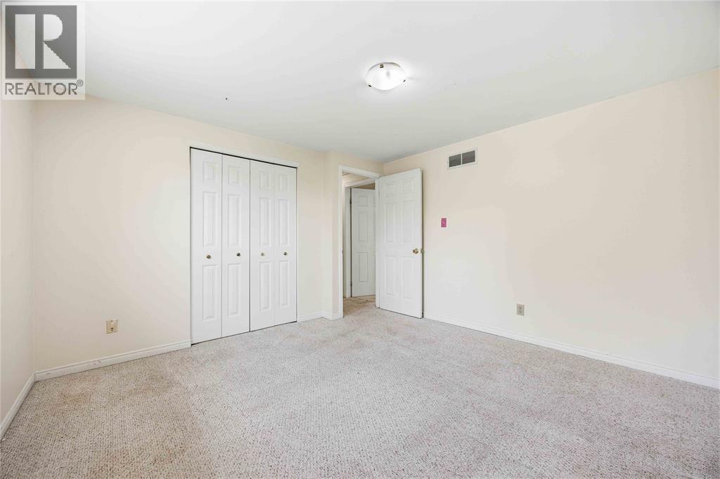 77 Finch Drive, Sarnia photo 26