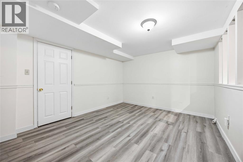 77 Finch Drive, Sarnia photo 30