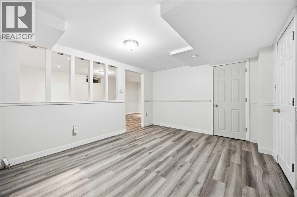 77 Finch Drive, Sarnia photo 31