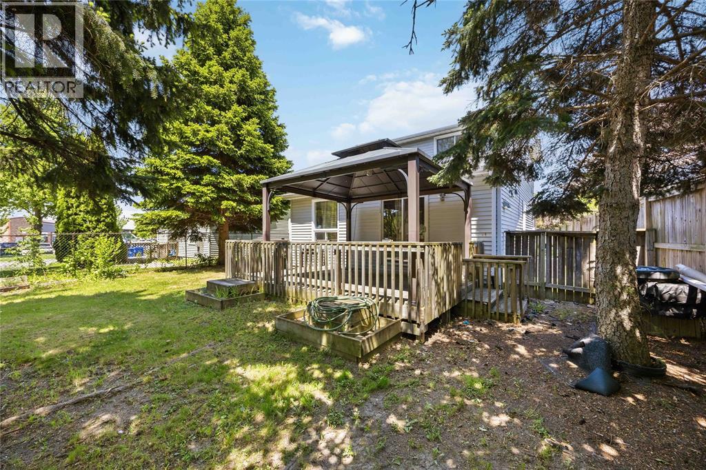 77 Finch Drive, Sarnia photo 33