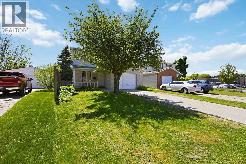 77 Finch Drive, Sarnia photo 36