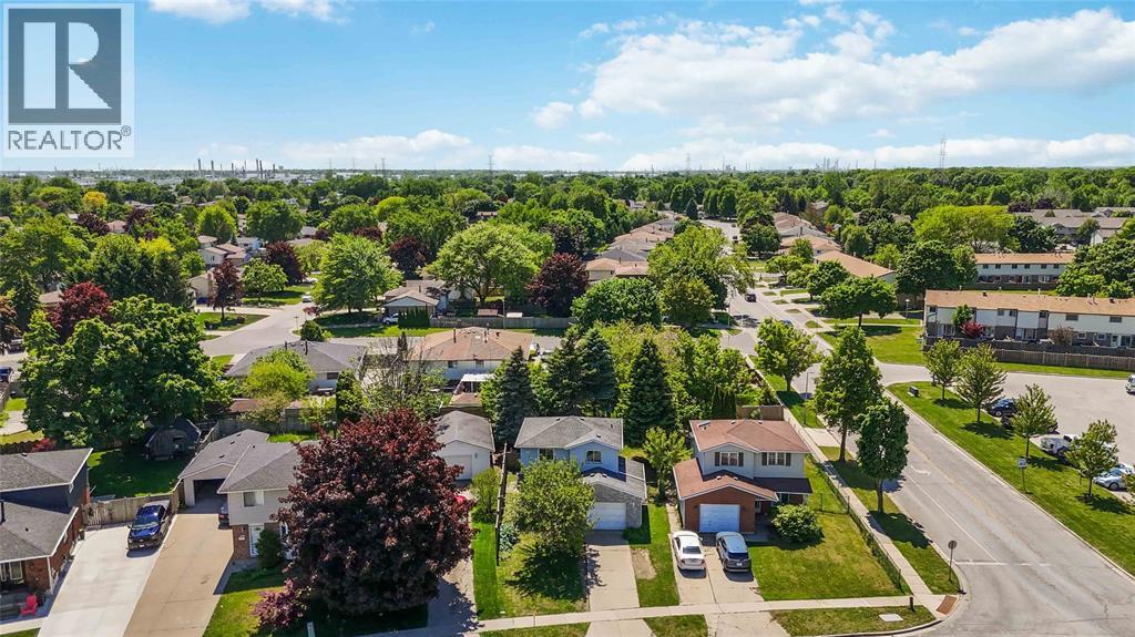 77 Finch Drive, Sarnia photo 42