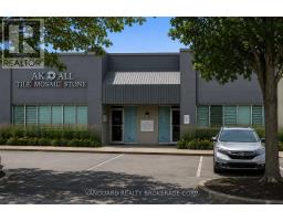 4 - 11 CIDERMILL AVENUE, Vaughan, Ontario