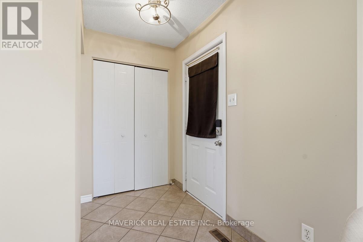 315 Simpson Crescent, London East, Ontario  N5V 5E1 - Photo 3 - X13240422
